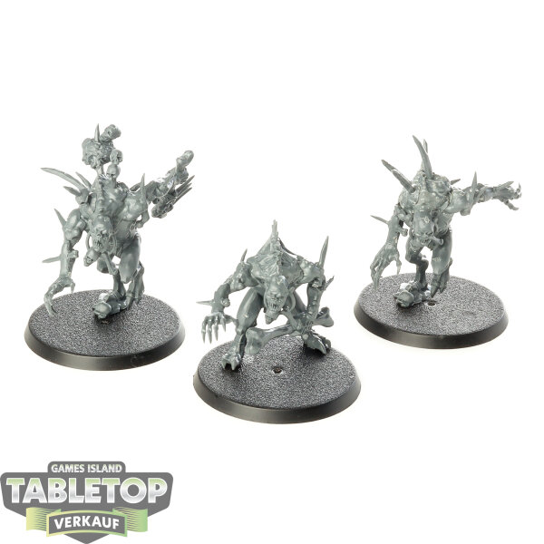 Flesh-eater Courts - 3x Crypt Haunter Courtier - unbemalt