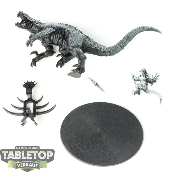 Seraphon - Saurus Oldblood on Carnosaur - teilweise bemalt
