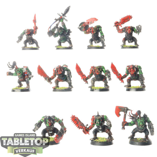 Orks - 11 x Ork Boyz - bemalt