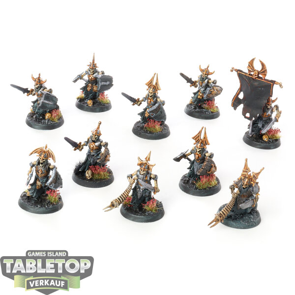Soulblight Gravelords - 10 Grave Guard - bemalt