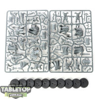 Slaves to Darkness - 10 x Chaos Warriors - im Gussrahmen