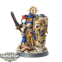Space Marines - Captain with Relic Shield - bemalt