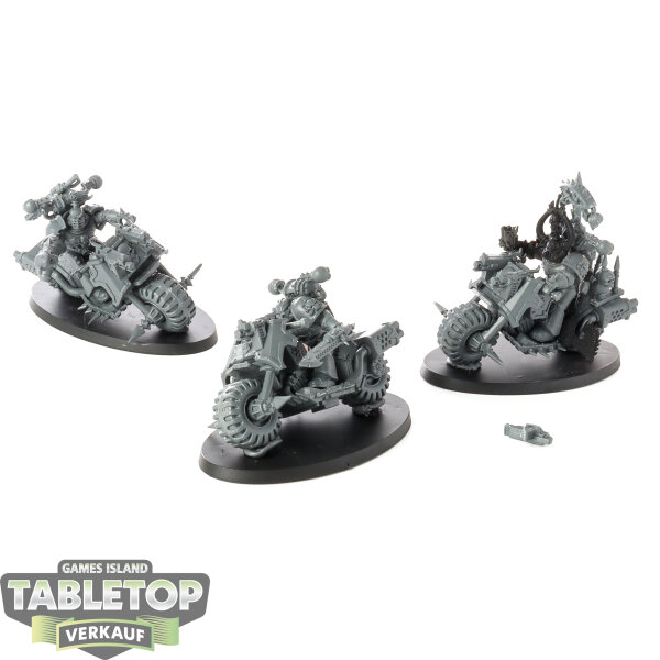 Chaos Space Marines - 3x Chaos Bikers - unbemalt