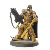 Space Marines - Captain in Gravis Armour with...