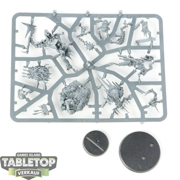 Orruk Warclans - Killaboss with Stab-grot - im Gussrahmen