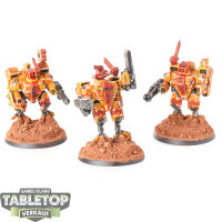 Tau Empire - 3x XV8 Crisis Battlesuit Team - bemalt