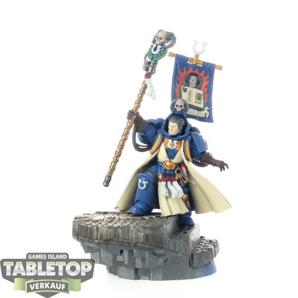 Ultramarines - Chief Librarian Tigurius - bemalt