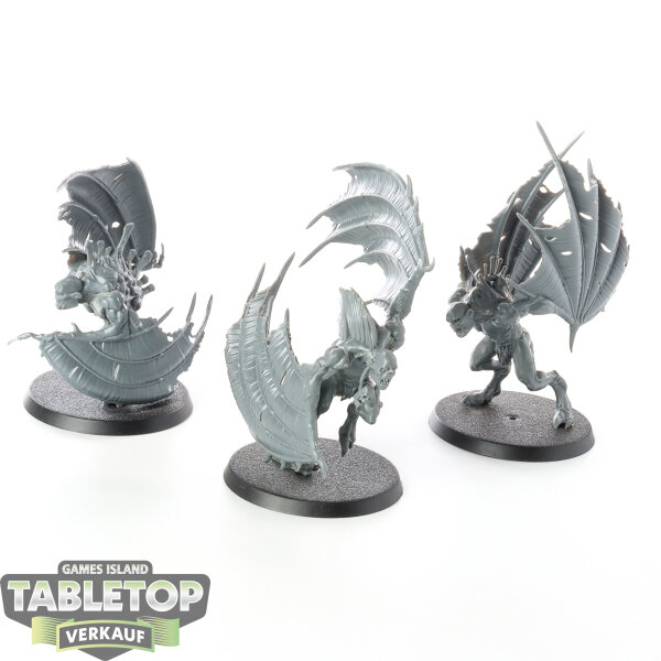 Flesh-eater Courts - 3x Crypt Flayers - unbemalt