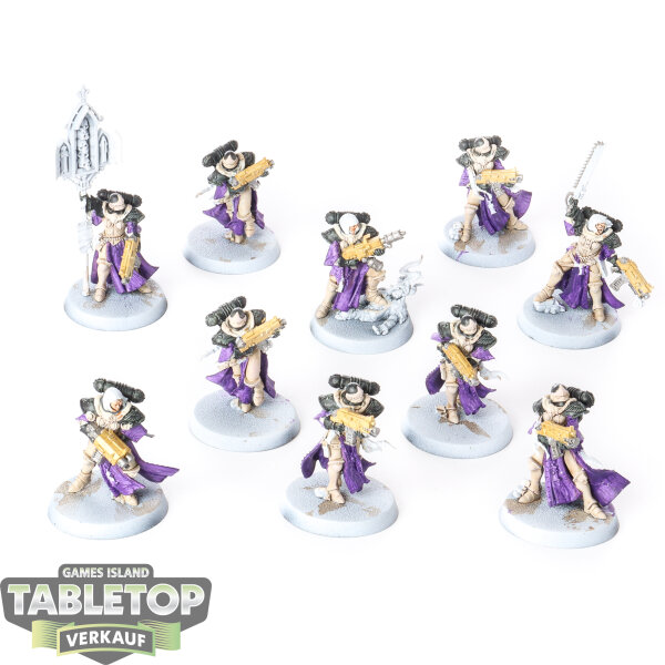Adepta Sororitas - 10x Adepta Sororitas Battle Sisters Squad - teilweise bemalt