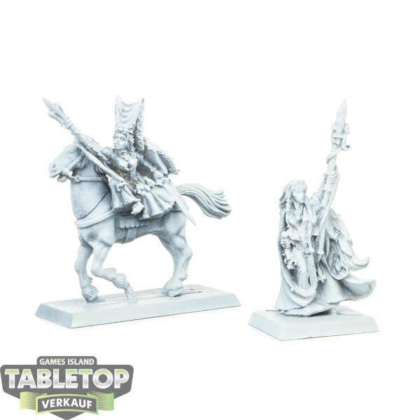 Kingdom of Bretonnia - Prophetesses of the Lady - grundiert