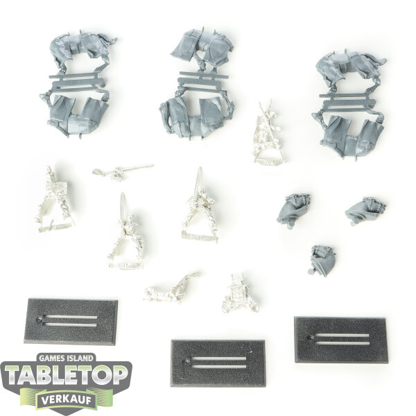 Kingdom of Bretonnia - 3 Bretonnian Questing Knights - im Gussrahmen
