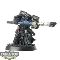 Space Marines - Librarian - teilweise bemalt
