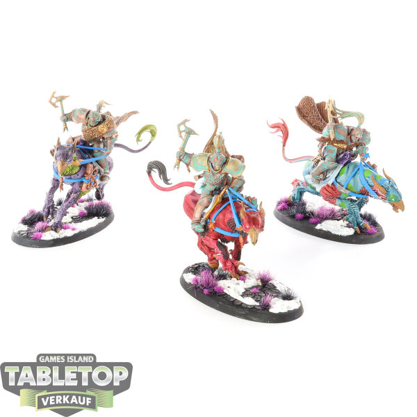 Stormcast Eternals - 3 x Vanguard-Palladors - bemalt