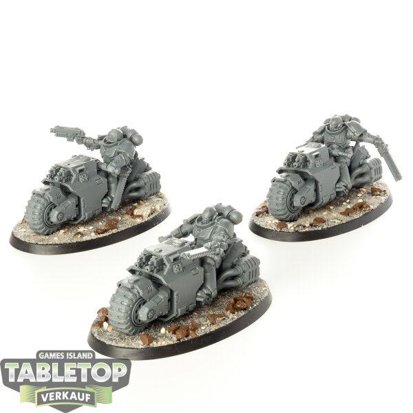 Space Marines - 3x Outriders - unbemalt