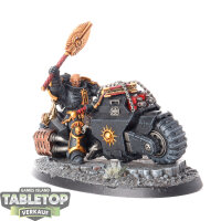 Space Marines - Chaplain on Bike - bemalt