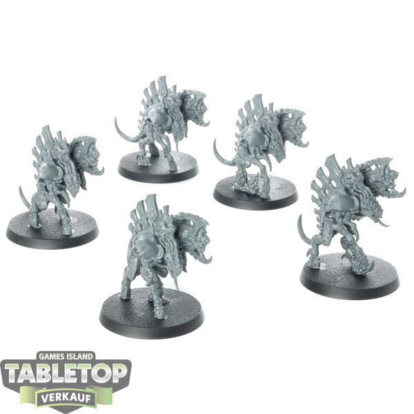 Tyraniden - 5x Barbgaunts - unbemalt