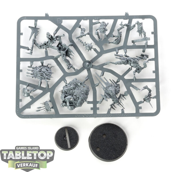 Orruk Warclans - Killaboss with Stab-grot - im Gussrahmen