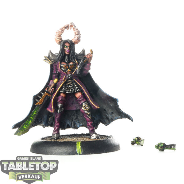 Cryx - Pirate Queen Skarre (Klassisch) - bemalt