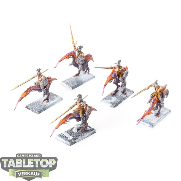 Hedonites of Slaanesh - 5 x Hellstriders - bemalt