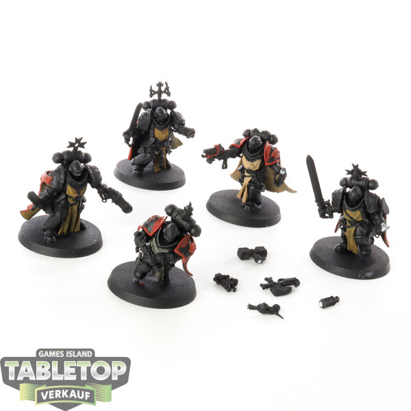 Black Templars - 5x Black Templars Sword Brethren - teilweise bemalt