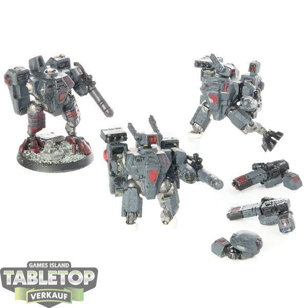 Tau Empire - 3x XV8 Crisis Battlesuit Team Klassisch - bemalt