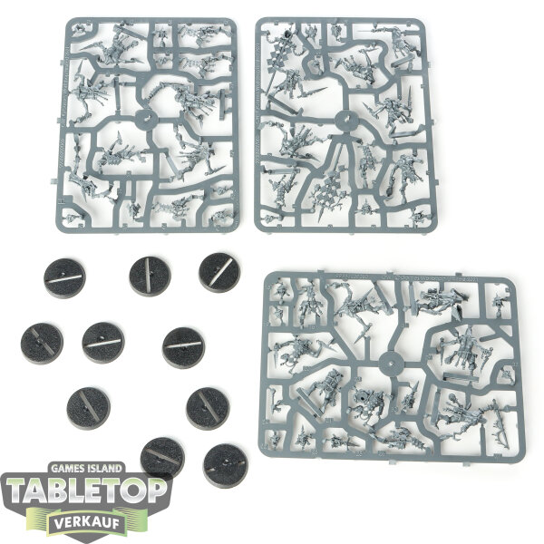 Orruk Warclans - 10 x Hobgrot Slittaz - im Gussrahmen