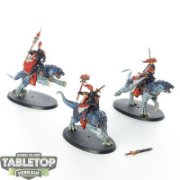 Stormcast Eternals - 3 Evocators on Celestial Dracolines...