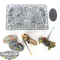 Adeptus Custodes - 3 Vertus Praetors - teilweise gebaut