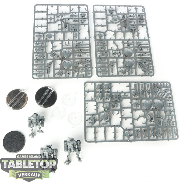 Tau Empire - 3 x XV8 Crisis Battlesuit Team - teilweise gebaut