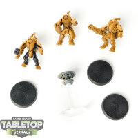 Tau Empire - 3 x Stealth Battlesuits - teilweise bemalt