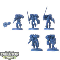 Space Marines - 5 x Vanguard Veteran Squad - grundiert