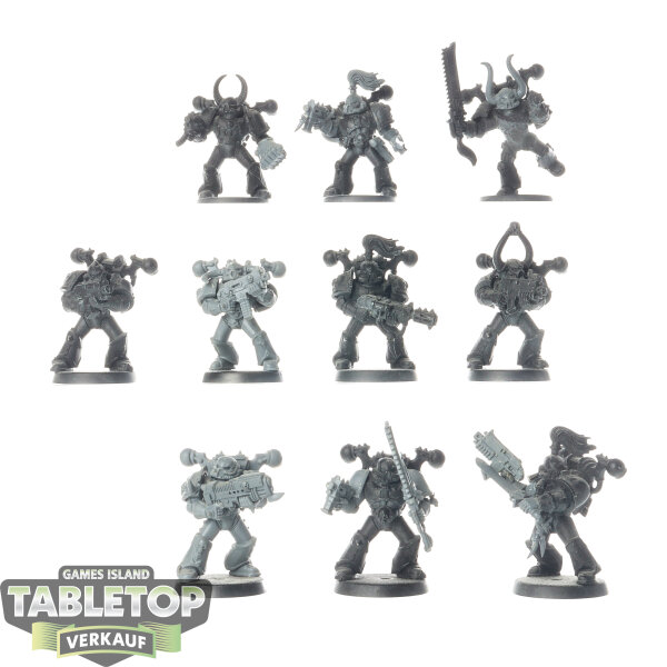 Chaos Space Marines - 10 x Chaos Space Marines klassisch - teilweise bemalt