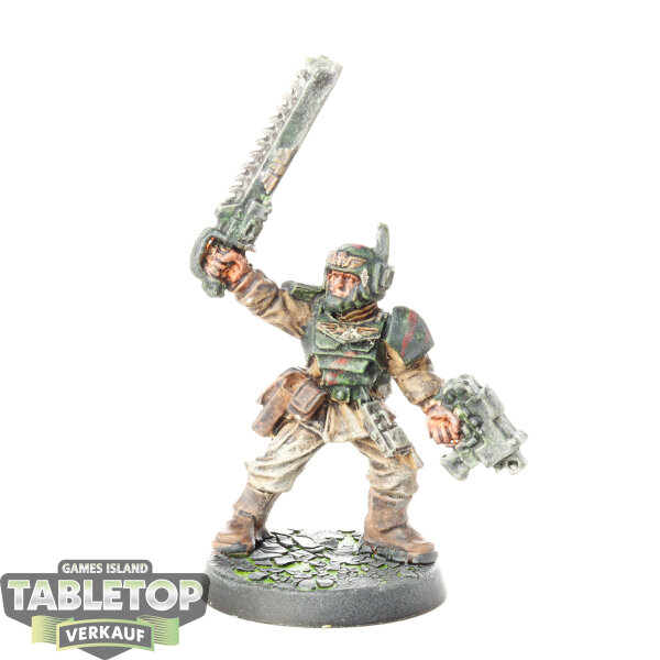 Astra Militarum - Cadian Shock Troops Lieutenant - bemalt