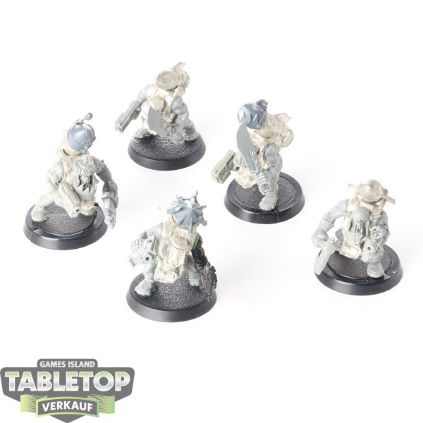 Orks - 5 x Ork Stormboyz klassisch - unbemalt