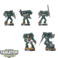 Dark Angels - 5 Vanguard Veteran Squad - teilweise bemalt