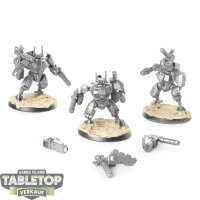 Tau Empire - 3 XV8 Crisis Battlesuit Team - teilweise bemalt