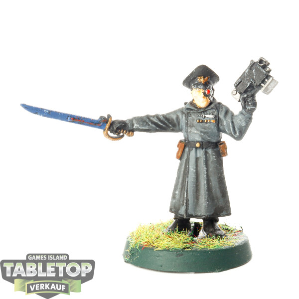 Astra Militarum - Commissar - bemalt