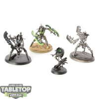 Necrons - 3 Skorpekh Destroyers - teilweise bemalt
