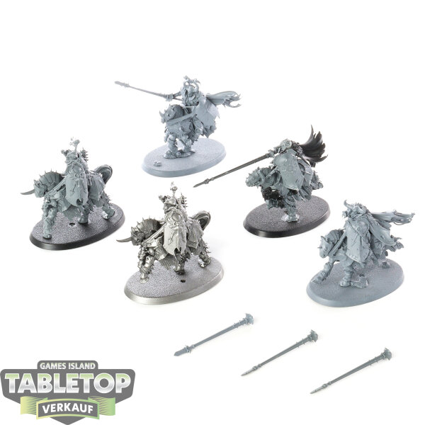 Chaos Space Marines - 5 Chaos Knights - teilweise bemalt