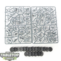 Skaven - 20 Clanrats - im Gussrahmen