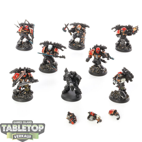 Chaos Space Marines - 9 Chaos Space Marines klassisch - teilweise bemalt