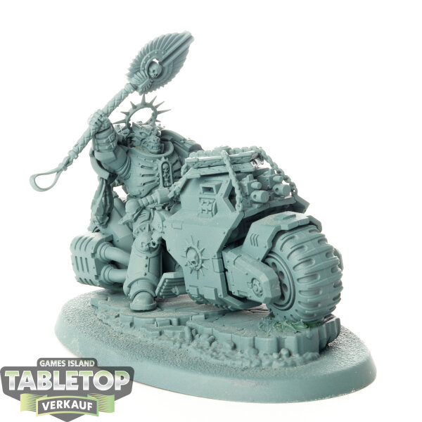 Space Wolves - Chaplain on Bike - grundiert