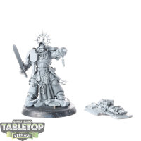 Space Marines - Captain with Relic Shield - unbemalt