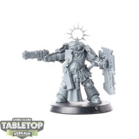 Space Marines - Lieutenant with Storm Shield - unbemalt