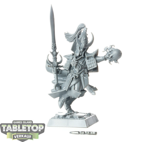 High Elf Realms - High Elf Loremaster - unbemalt
