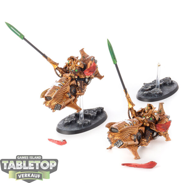 Adeptus Custodes - 2x Vertus Praetors - bemalt