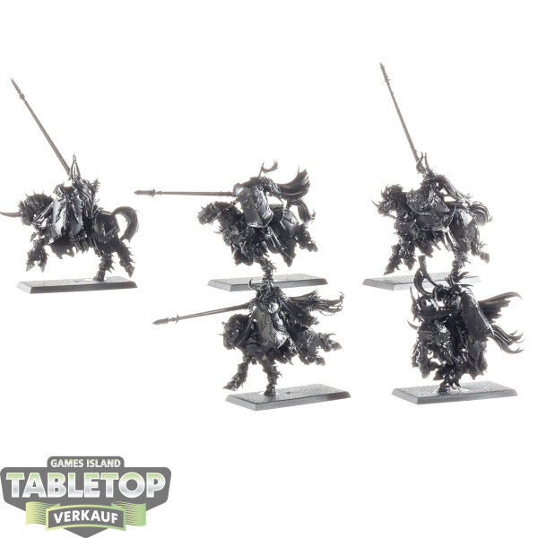 Slaves to Darkness - 5x Chaos Knights - grundiert