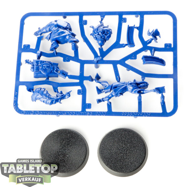 Blood Bowl - Elf and Dwarf Biased Referees - im Gussrahmen