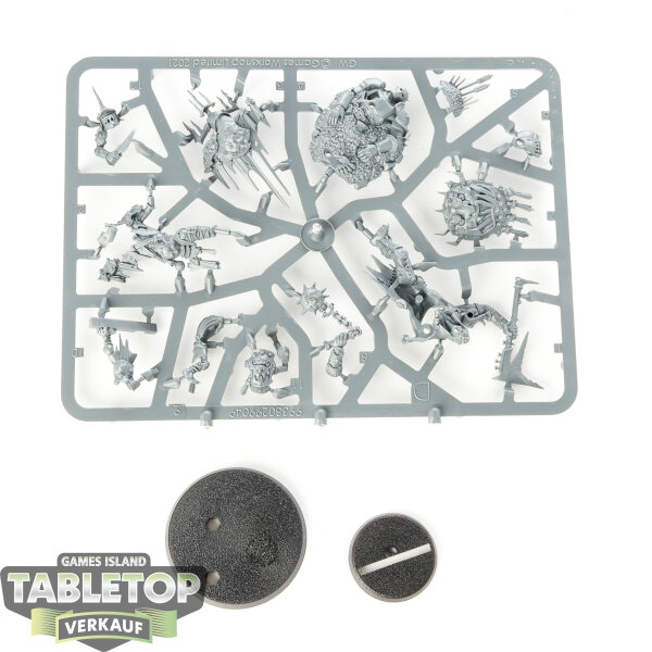 Orruk Warclans - Killaboss with Stab-grot - im Gussrahmen