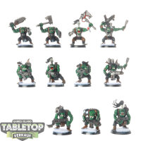 Orks - 11x Ork Boyz - bemalt